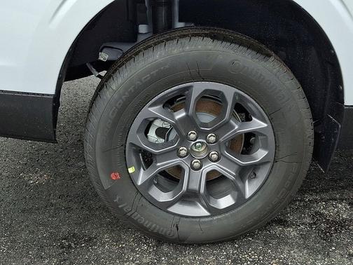 Space White Metallic 2026 Ford Maverick XLT