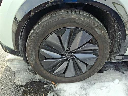 2025 Nissan ARIYA EVOLVE+