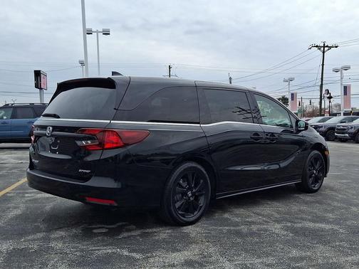 2024 Honda Odyssey Sport