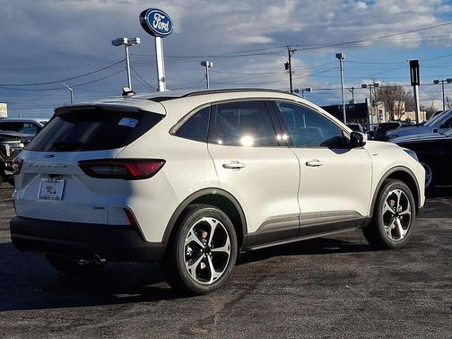 2026 Ford Escape ST-Line Select