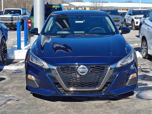 2021 Nissan Altima SR FWD