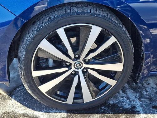 2021 Nissan Altima SR FWD