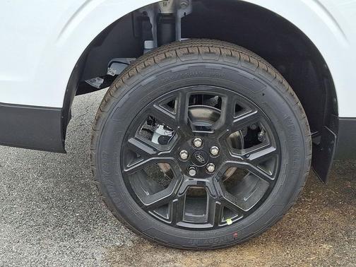 Oxford White 2026 Ford Maverick XLT