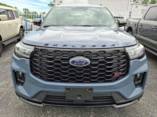Vapor Blue 2025 Ford Explorer ST