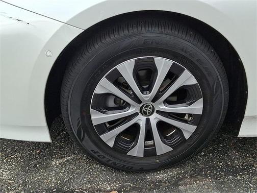2022 Toyota Prius XLE