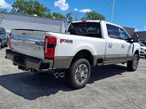 Star White Metallic Tri-Coat 2026 Ford F-250 King Ranch