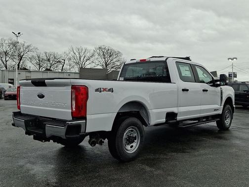 Oxford White 2026 Ford F-350 XL