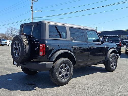 Shadow Black 2025 Ford Bronco Big Bend