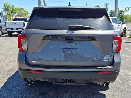 Carbonized Gray Metallic 2022 Ford Explorer ST-Line