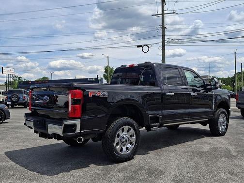 Agate Black 2023 Ford F-250 Lariat