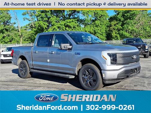 2025 Ford F-150 Lightning Flash