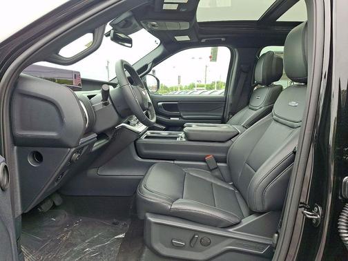 Agate Black Metallic 2026 Ford Expedition Max Platinum