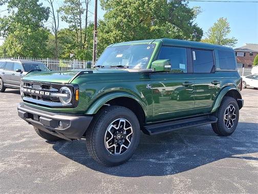 2025 Ford Bronco Outer Banks