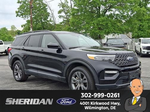 Agate Black Metallic 2022 Ford Explorer XLT