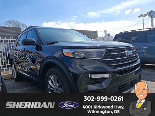 Agate Black Metallic 2023 Ford Explorer XLT
