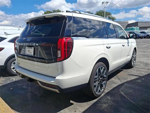 2025 Ford Expedition Platinum