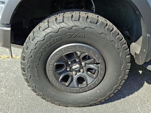 Antimatter Blue Metallic 2022 Ford F-150 Raptor