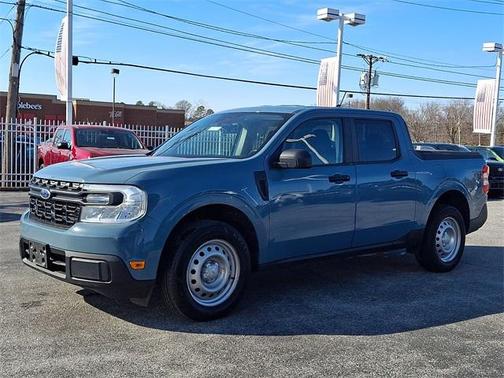 2022 Ford Maverick XL