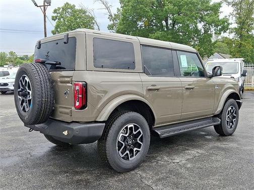 2025 Ford Bronco Outer Banks