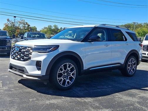 2025 Ford Explorer Platinum