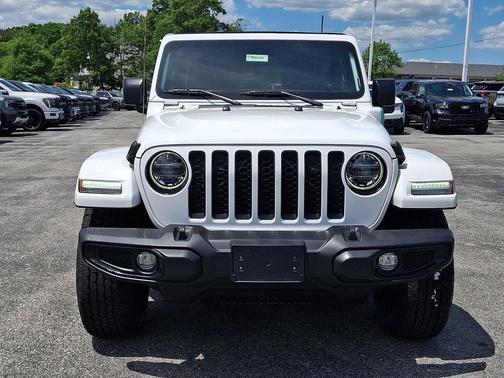 Bright White Clearcoat 2021 Jeep Wrangler Unlimited 4xe Sahara