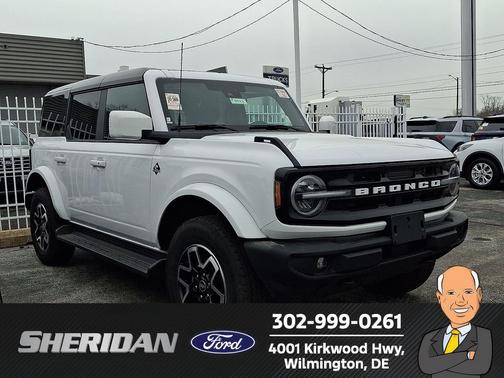 2025 Ford Bronco Outer Banks