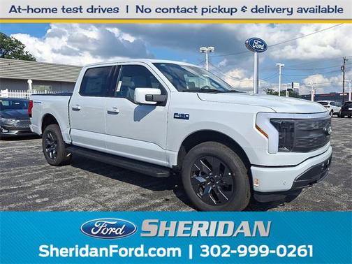 2025 Ford F-150 Lightning LARIAT