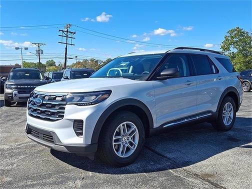 2025 Ford Explorer Active