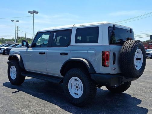 Avalanche Gray 2026 Ford Bronco Heritage Edition