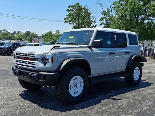 Avalanche Gray 2026 Ford Bronco Heritage Edition