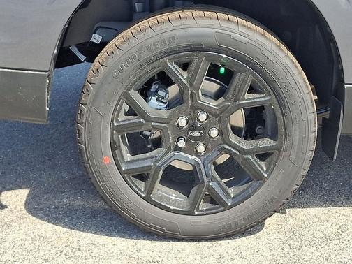 Carbonized Gray Metallic 2026 Ford Maverick XLT