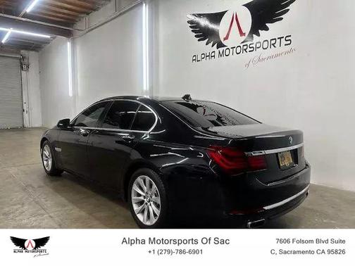 2013 BMW 740 740i Sedan 4D