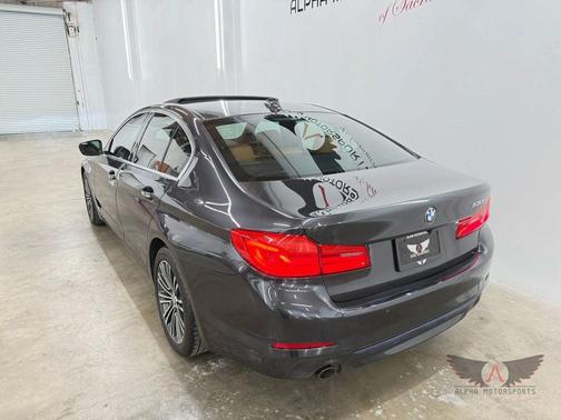 2018 BMW 530 530i