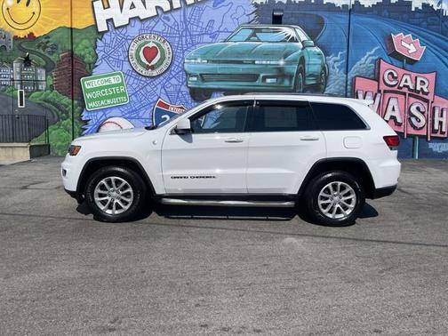 2021 Jeep Grand Cherokee Laredo E 4x4
