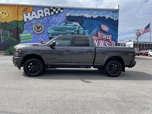 2022 RAM 2500 Limited Crew Cab 4x4 64' Box