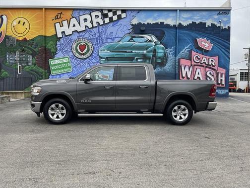 2021 RAM 1500 Laramie Crew Cab 4x4 57' Box