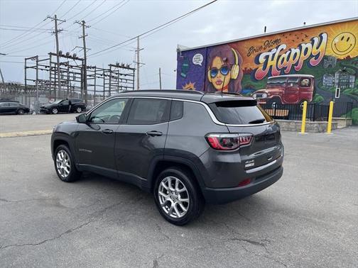 2022 Jeep Compass Latitude Lux 4x4