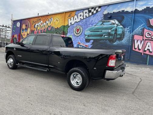 2021 RAM 3500 Tradesman Crew Cab 4x4 8 Box