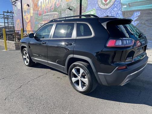 2022 Jeep Cherokee Limited 4x4