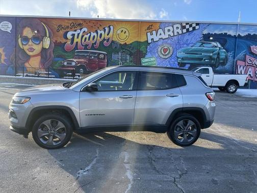 2022 Jeep Compass Latitude Lux 4x4