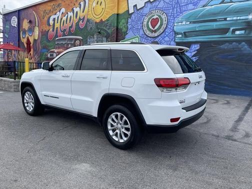 2021 Jeep Grand Cherokee Laredo E 4x4