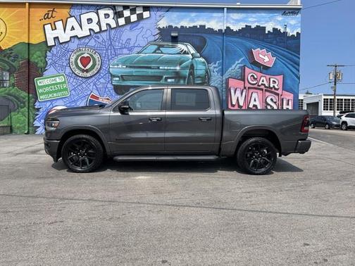 2021 RAM 1500 Laramie Crew Cab 4x4 57' Box