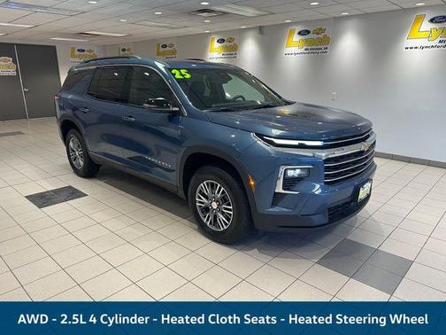 Lakeshore Blue Metallic 2025 Chevrolet Traverse LT