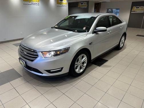 2017 Ford Taurus SEL