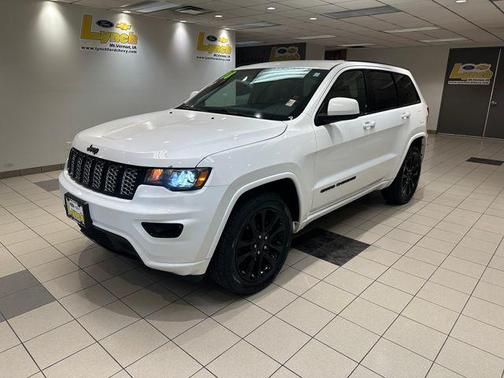 Bright White Clearcoat 2018 Jeep Grand Cherokee Altitude