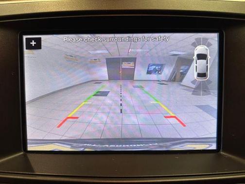 White Platinum Tri-Coat Metallic 2019 Ford Explorer XLT