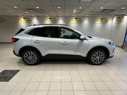 2026 Ford Escape Base