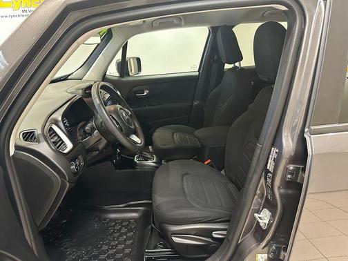 Granite Crystal Clearcoat Metallic 2018 Jeep Renegade Latitude