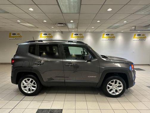 Granite Crystal Clearcoat Metallic 2018 Jeep Renegade Latitude