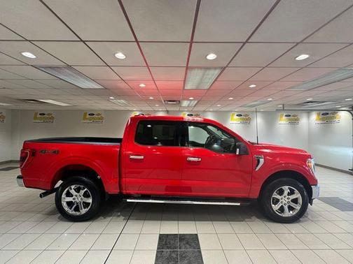 Race Red 2023 Ford F-150 XLT